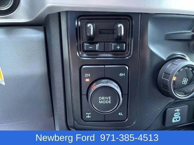2025 Ford Super Duty F-350 SRW XLT 4WD Crew Cab 6.75' Box