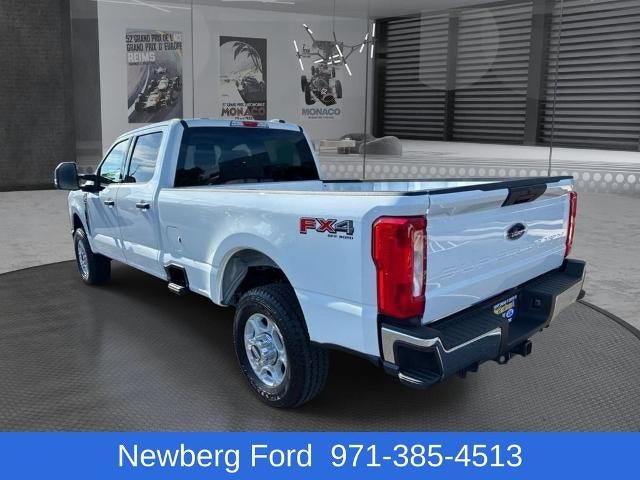 2025 Ford Super Duty F-350 SRW XLT 4WD Crew Cab 6.75' Box
