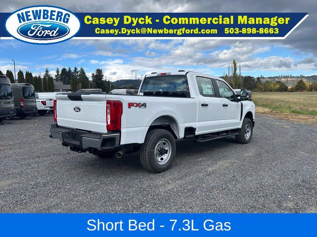 2027 Ford Super Duty F-350 SRW XL 4WD Crew Cab 6.75' Box