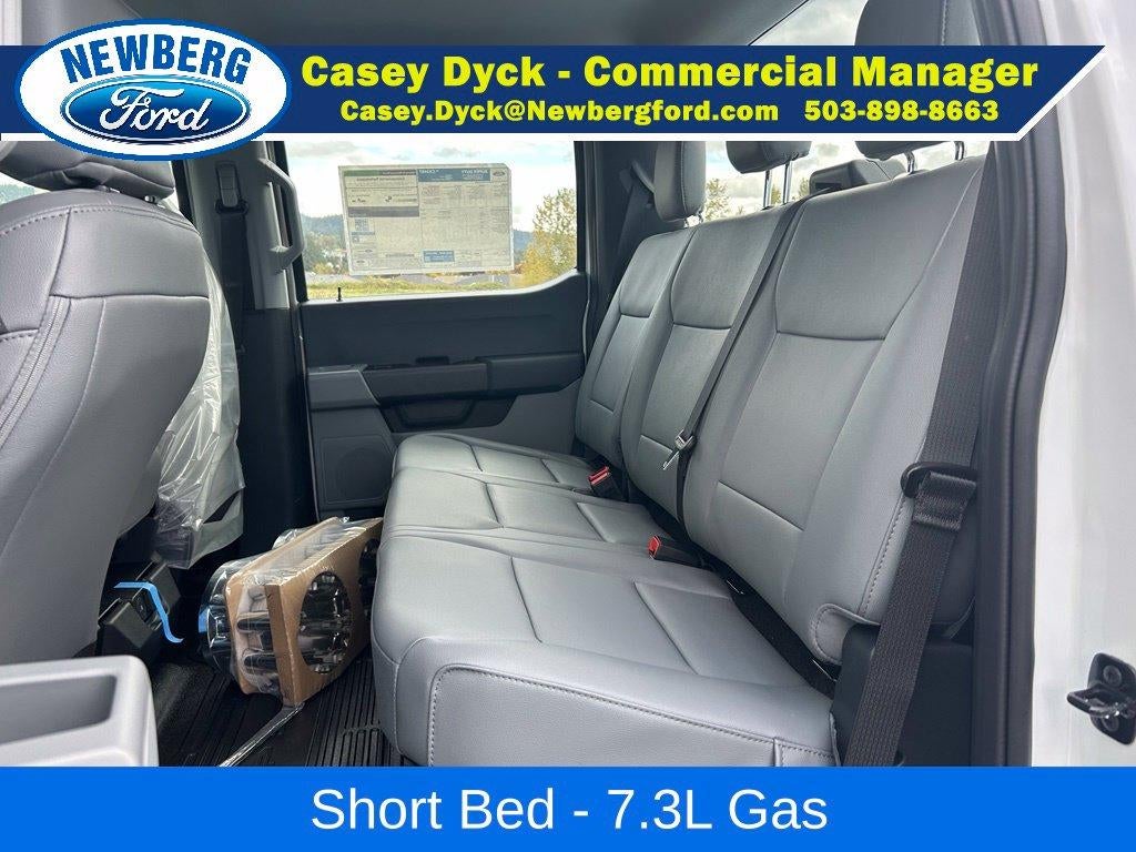 2027 Ford Super Duty F-350 SRW XL 4WD Crew Cab 6.75' Box