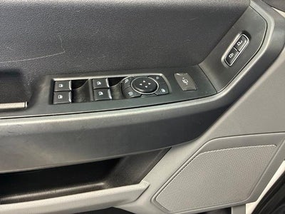 2023 Ford Super Duty F-350 SRW XLT 4WD Crew Cab 6.75' Box