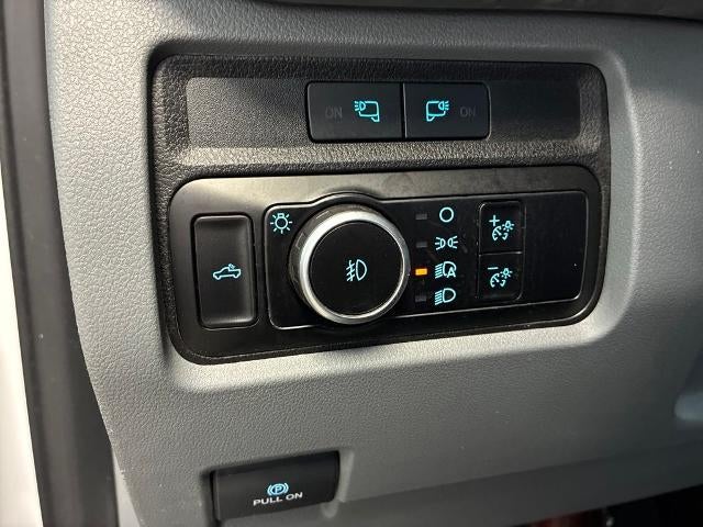 2023 Ford Super Duty F-350 SRW XLT 4WD Crew Cab 6.75' Box