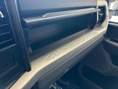 2023 Ford Super Duty F-350 SRW XLT 4WD Crew Cab 6.75' Box