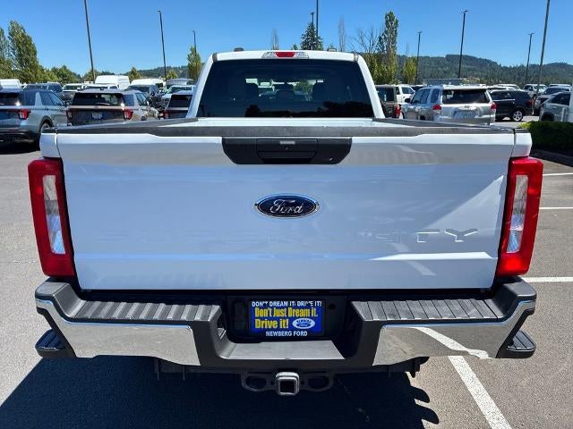 2023 Ford Super Duty F-350 SRW XLT 4WD Crew Cab 6.75' Box