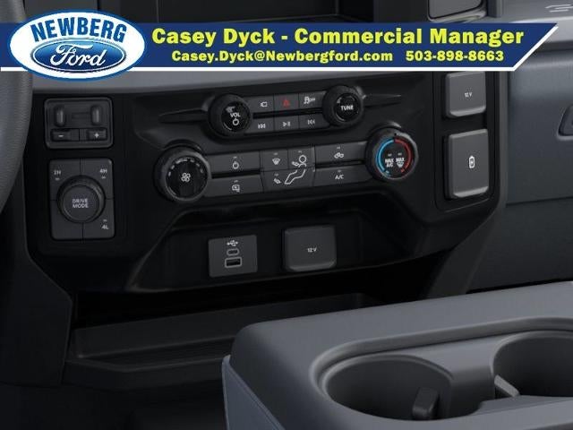2026 Ford Super Duty F-350 SRW XL 4WD Crew Cab 6.75' Box