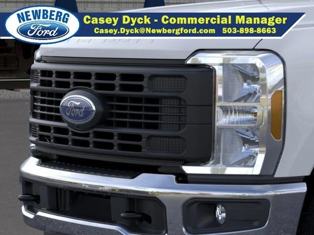2026 Ford Super Duty F-350 SRW XL 4WD Crew Cab 6.75' Box