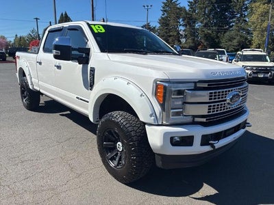 2019 Ford Super Duty F-350 SRW XL 4WD Crew Cab 6.75' Box