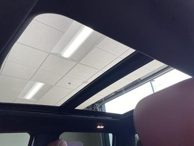 2022 Ford Super Duty F-350 SRW Platinum 4WD Crew Cab 6.75' Box