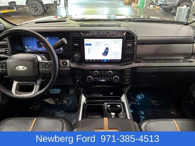 2023 Ford Super Duty F-350 SRW Platinum 4WD Crew Cab 6.75' Box