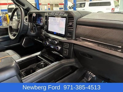 2023 Ford Super Duty F-350 SRW Platinum 4WD Crew Cab 6.75' Box