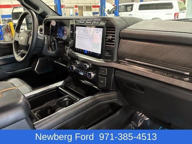 2023 Ford Super Duty F-350 SRW Platinum 4WD Crew Cab 6.75' Box