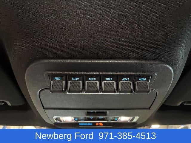 2023 Ford Super Duty F-350 SRW Platinum 4WD Crew Cab 6.75' Box