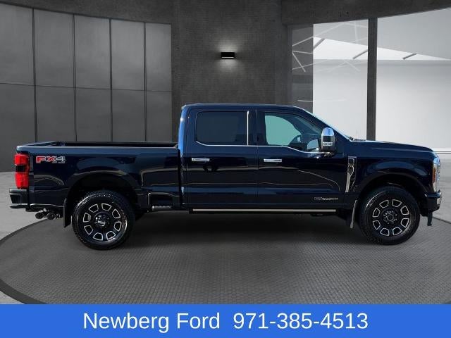 2023 Ford Super Duty F-350 SRW Platinum 4WD Crew Cab 6.75' Box
