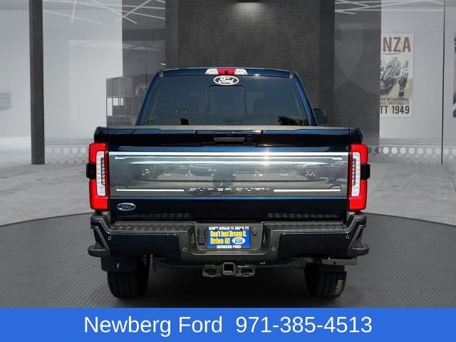 2023 Ford Super Duty F-350 SRW Platinum 4WD Crew Cab 6.75' Box