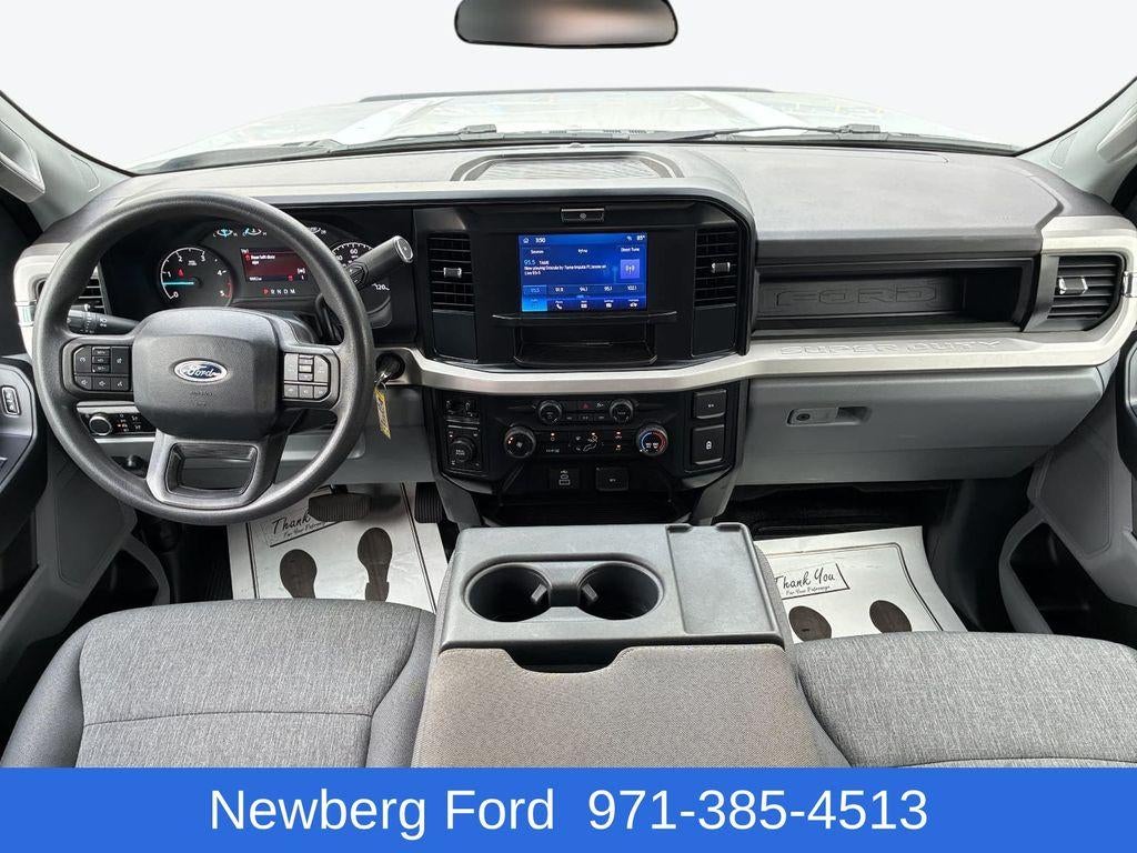 2025 Ford Super Duty F-350 SRW XL 4WD Crew Cab 6.75' Box