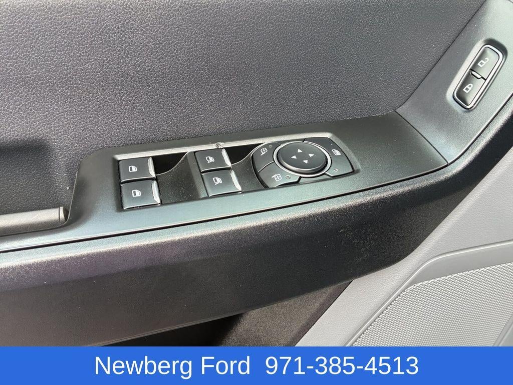 2025 Ford Super Duty F-350 SRW XL 4WD Crew Cab 6.75' Box
