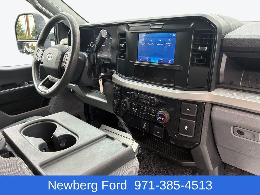 2025 Ford Super Duty F-350 SRW XL 4WD Crew Cab 6.75' Box