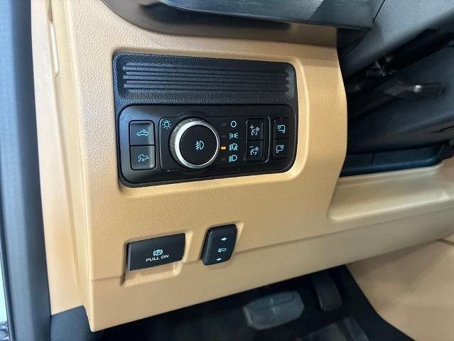 2025 Ford Super Duty F-350 SRW LARIAT 4WD Crew Cab 6.75' Box