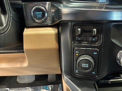 2025 Ford Super Duty F-350 SRW LARIAT 4WD Crew Cab 6.75' Box