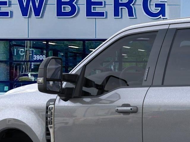 2026 Ford Super Duty F-350 SRW XLT 4WD Crew Cab 6.75' Box