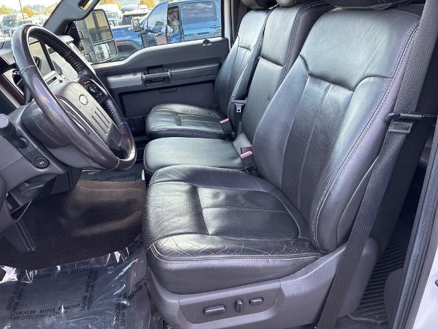 2013 Ford Super Duty F-350 SRW 4WD Crew Cab 6-3/4 Ft Box Lariat