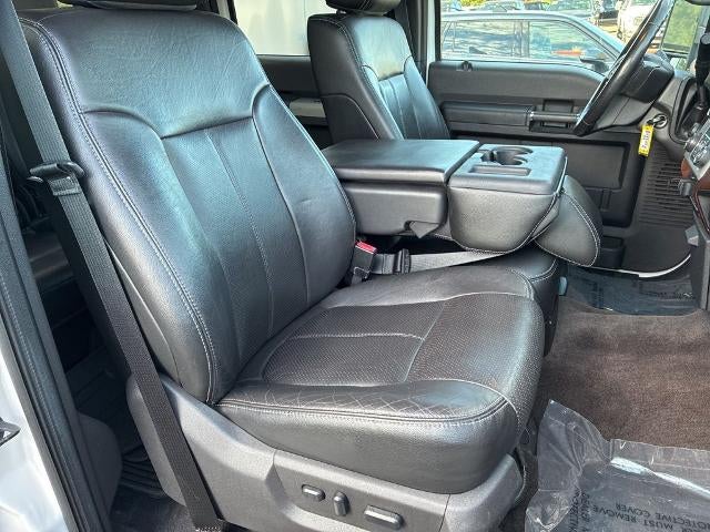 2013 Ford Super Duty F-350 SRW 4WD Crew Cab 6-3/4 Ft Box Lariat