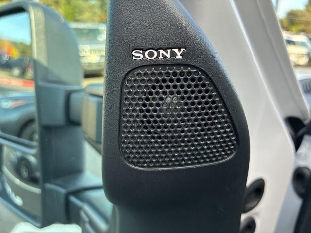 2013 Ford Super Duty F-350 SRW 4WD Crew Cab 6-3/4 Ft Box Lariat