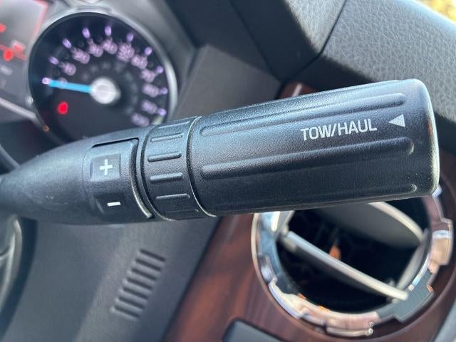 2013 Ford Super Duty F-350 SRW 4WD Crew Cab 6-3/4 Ft Box Lariat