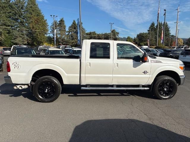 2013 Ford Super Duty F-350 SRW 4WD Crew Cab 6-3/4 Ft Box Lariat