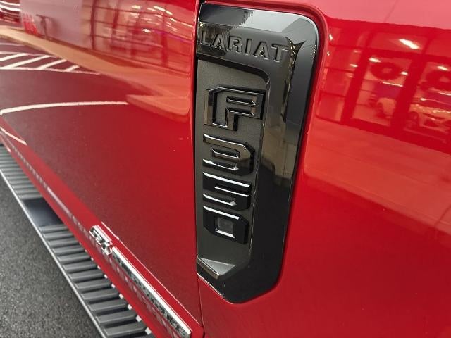 2021 Ford Super Duty F-350 SRW LARIAT 4WD Crew Cab 6.75' Box