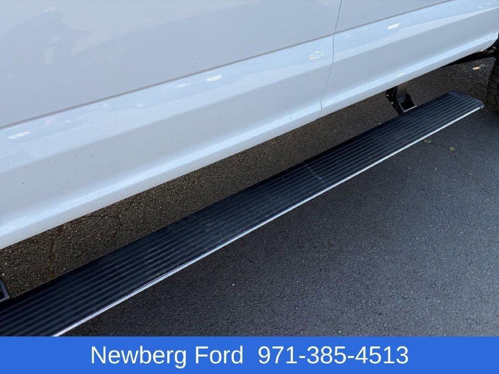 2022 Ford Super Duty F-350 SRW LARIAT 4WD Crew Cab 6.75' Box
