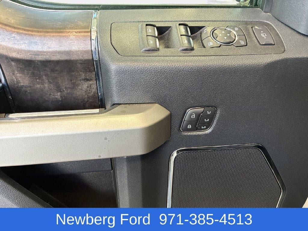 2022 Ford Super Duty F-350 SRW LARIAT 4WD Crew Cab 6.75' Box