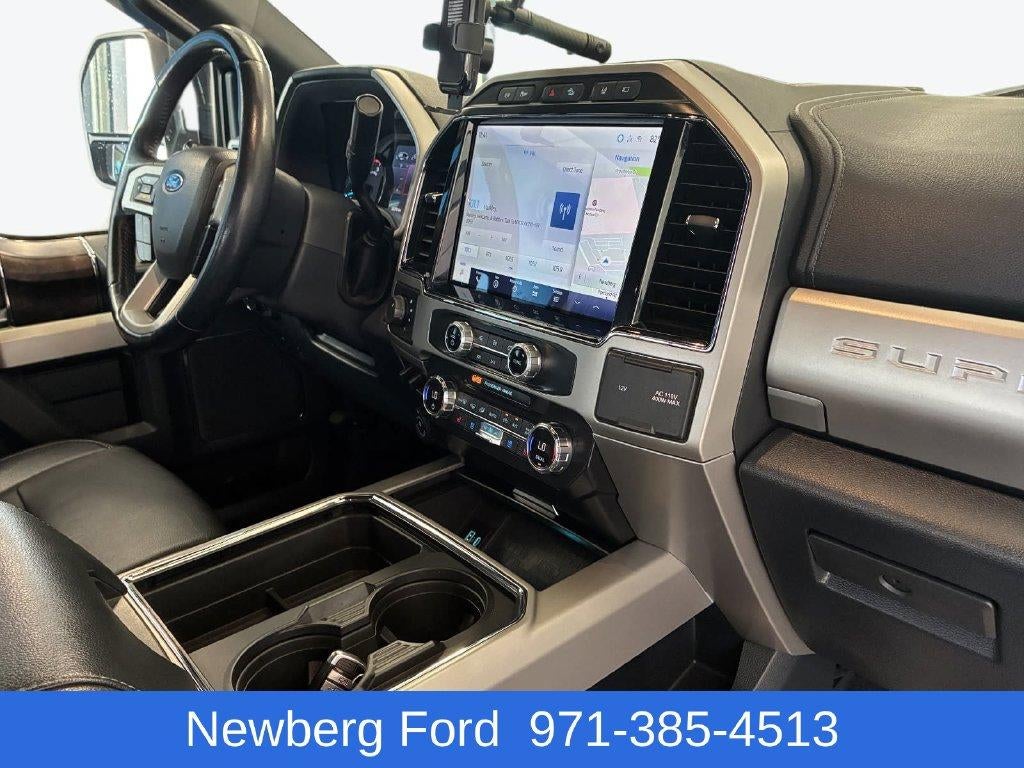 2022 Ford Super Duty F-350 SRW LARIAT 4WD Crew Cab 6.75' Box