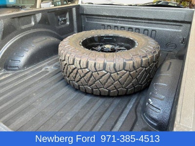 2022 Ford Super Duty F-350 SRW LARIAT 4WD Crew Cab 6.75' Box