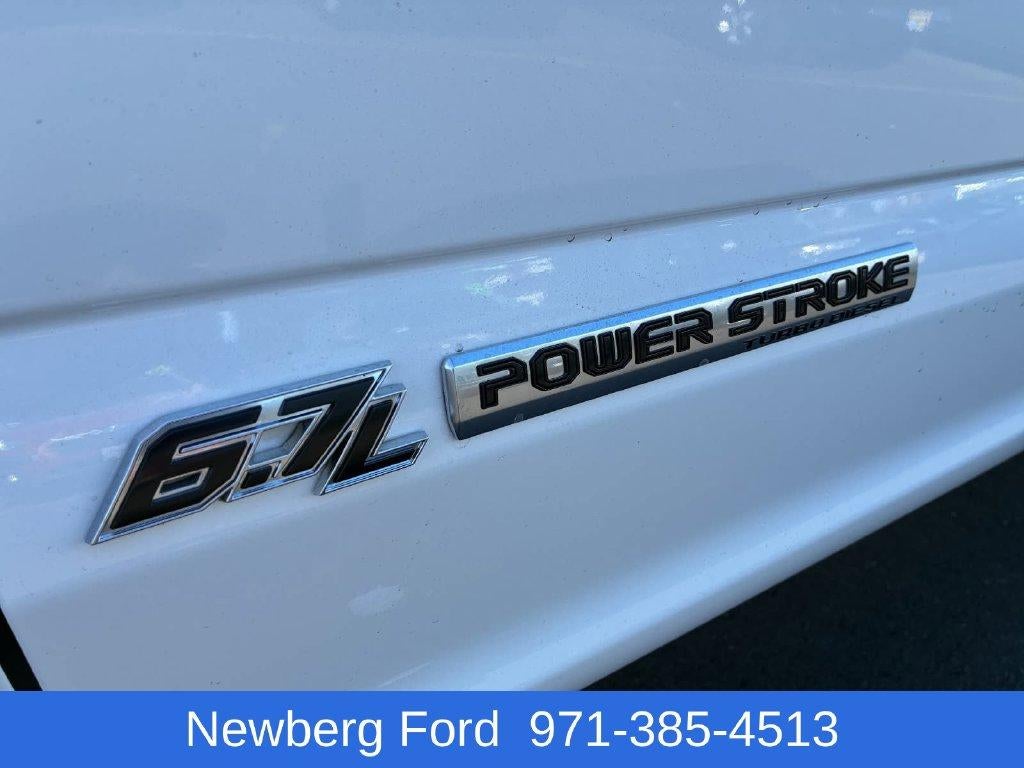 2022 Ford Super Duty F-350 SRW LARIAT 4WD Crew Cab 6.75' Box