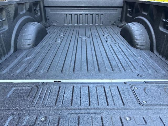 2023 Ford Super Duty F-350 SRW XL 4WD Crew Cab 6.75' Box