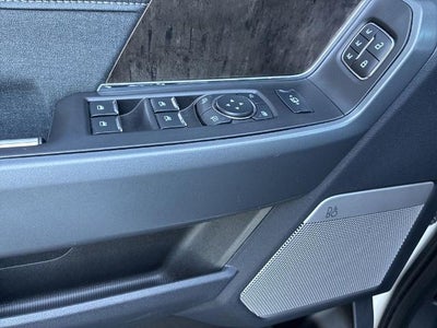 2023 Ford Super Duty F-350 SRW XL 4WD Crew Cab 6.75' Box