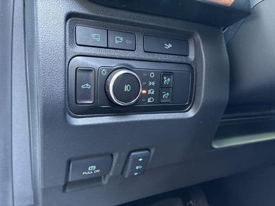 2023 Ford Super Duty F-350 SRW XL 4WD Crew Cab 6.75' Box