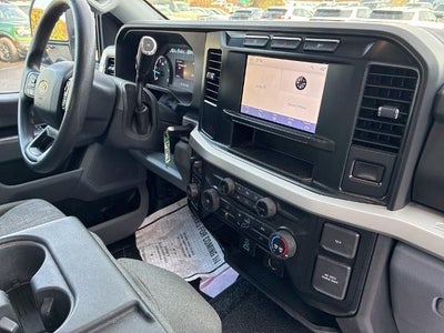 2023 Ford Super Duty F-350 SRW XLT 4WD Crew Cab 6.75' Box