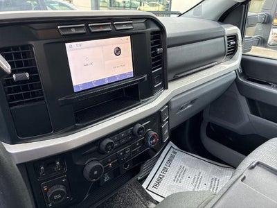 2023 Ford Super Duty F-350 SRW XLT 4WD Crew Cab 6.75' Box