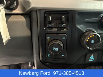 2023 Ford Super Duty F-350 SRW XLT 4WD Crew Cab 6.75' Box
