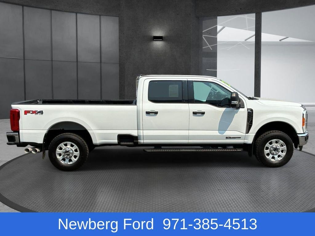 2023 Ford Super Duty F-350 SRW XLT 4WD Crew Cab 6.75' Box
