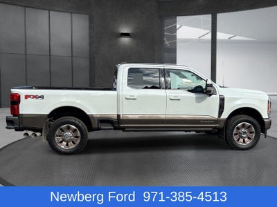 2023 Ford Super Duty F-350 SRW King Ranch 4WD Crew Cab 6.75' Box