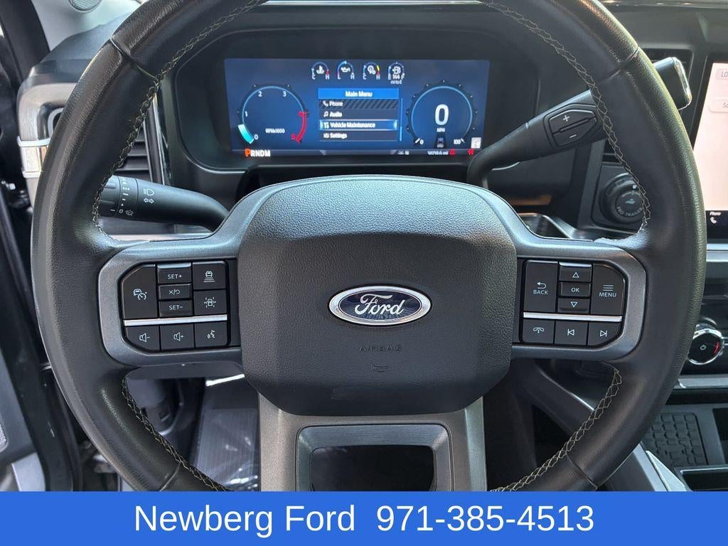 2025 Ford Super Duty F-350 DRW LARIAT 4WD Crew Cab 8' Box