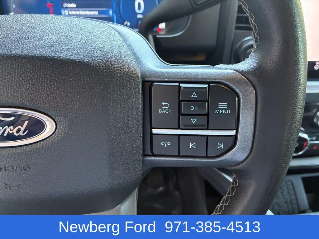 2025 Ford Super Duty F-350 DRW LARIAT 4WD Crew Cab 8' Box