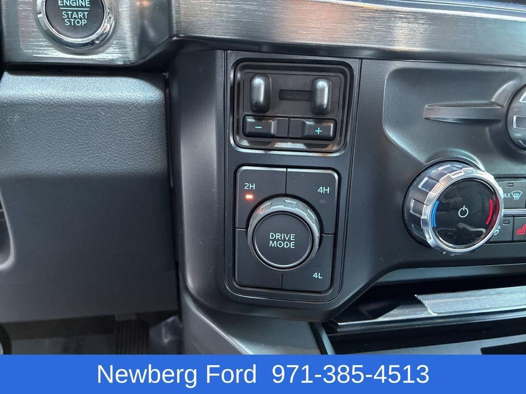 2025 Ford Super Duty F-350 DRW LARIAT 4WD Crew Cab 8' Box
