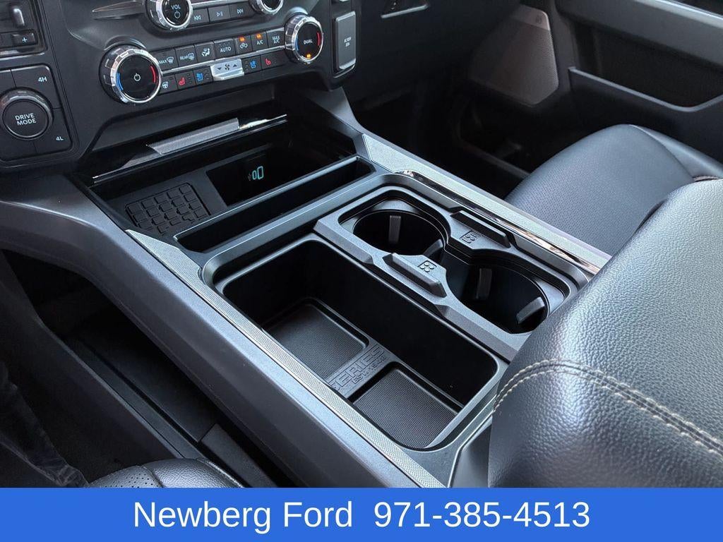 2025 Ford Super Duty F-350 DRW LARIAT 4WD Crew Cab 8' Box