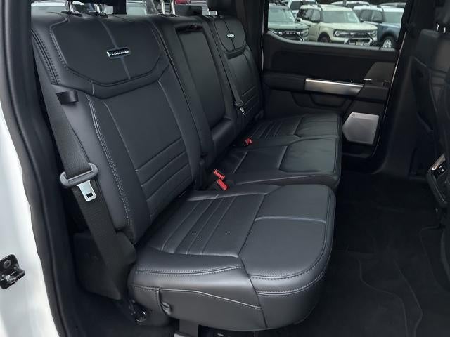 2025 Ford Super Duty F-350 DRW Platinum 4WD Crew Cab 8' Box