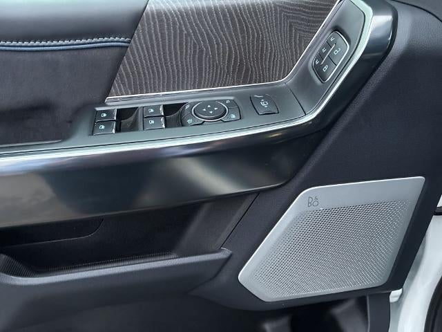 2025 Ford Super Duty F-350 DRW Platinum 4WD Crew Cab 8' Box