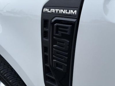 2025 Ford Super Duty F-350 DRW Platinum 4WD Crew Cab 8' Box
